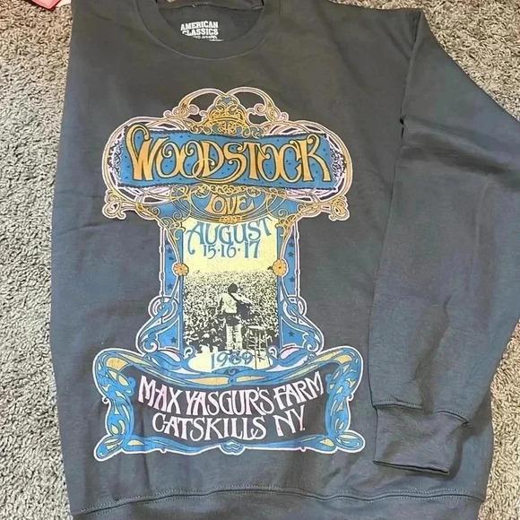Sweaters - NWOT Woodstock Crewnevk Sweater in Medium